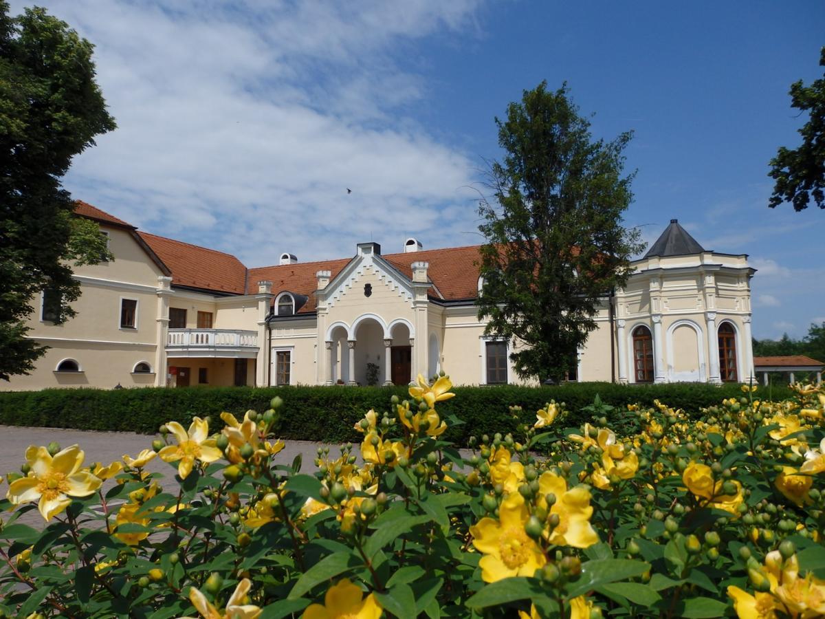 Wellness Hotel Kastiel Jaslovské Bohunice Zewnętrze zdjęcie